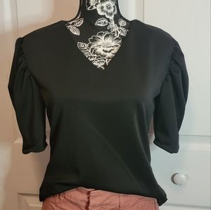 Ashley Top Puffed-sleeve Medium to Large -Black